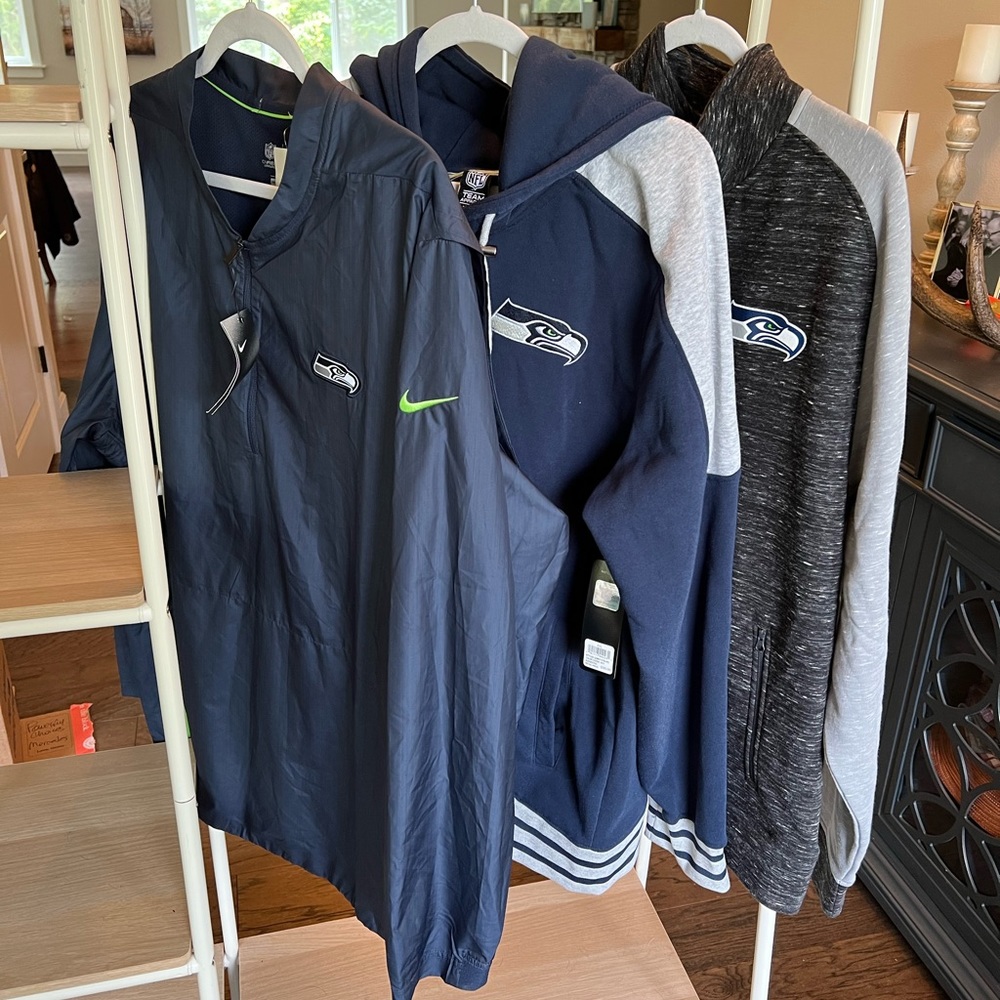 3 XXL NBW NWT Seahawks Merchandise